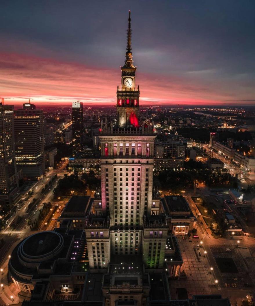 Palace 2 Wifi 600 Mbs 55'Tv Netflix Hbo 2Xmetro Appletv Warschau Buitenkant foto