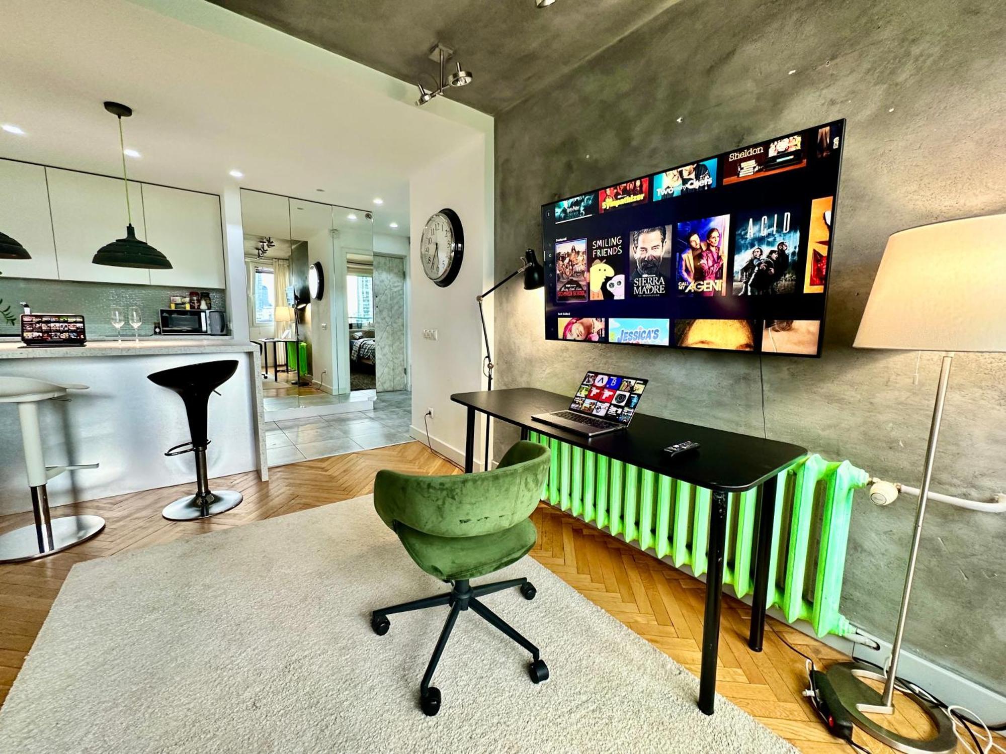 Palace 2 Wifi 600 Mbs 55'Tv Netflix Hbo 2Xmetro Appletv Warschau Buitenkant foto