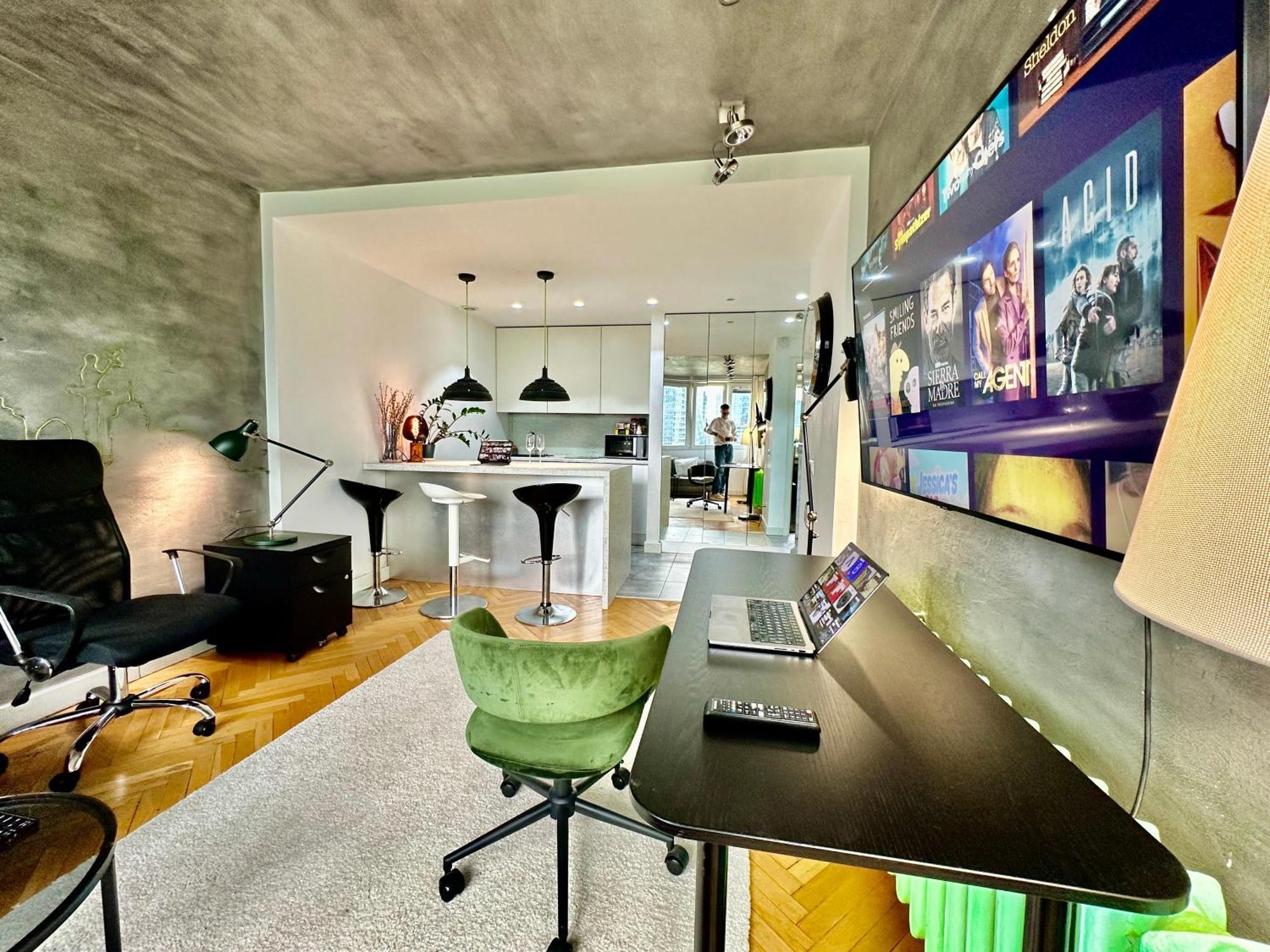 Palace 2 Wifi 600 Mbs 55'Tv Netflix Hbo 2Xmetro Appletv Warschau Buitenkant foto