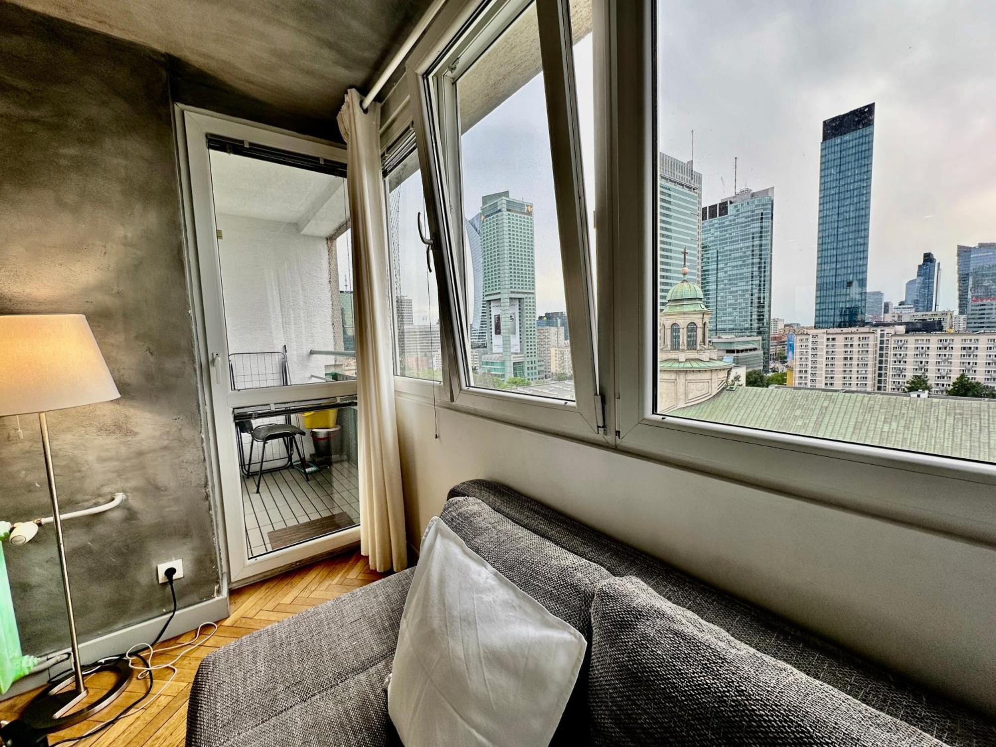 Palace 2 Wifi 600 Mbs 55'Tv Netflix Hbo 2Xmetro Appletv Warschau Buitenkant foto