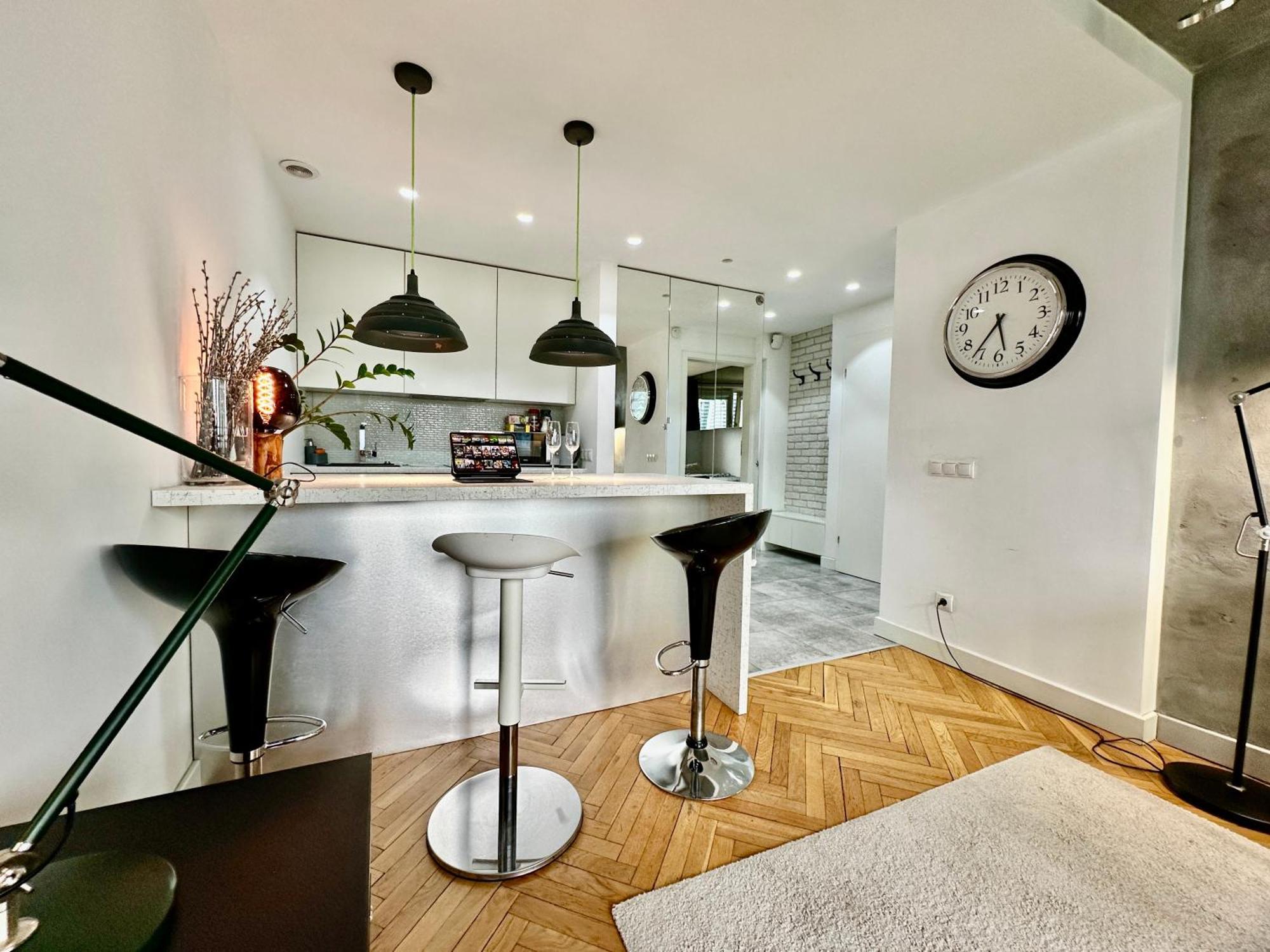 Palace 2 Wifi 600 Mbs 55'Tv Netflix Hbo 2Xmetro Appletv Warschau Buitenkant foto
